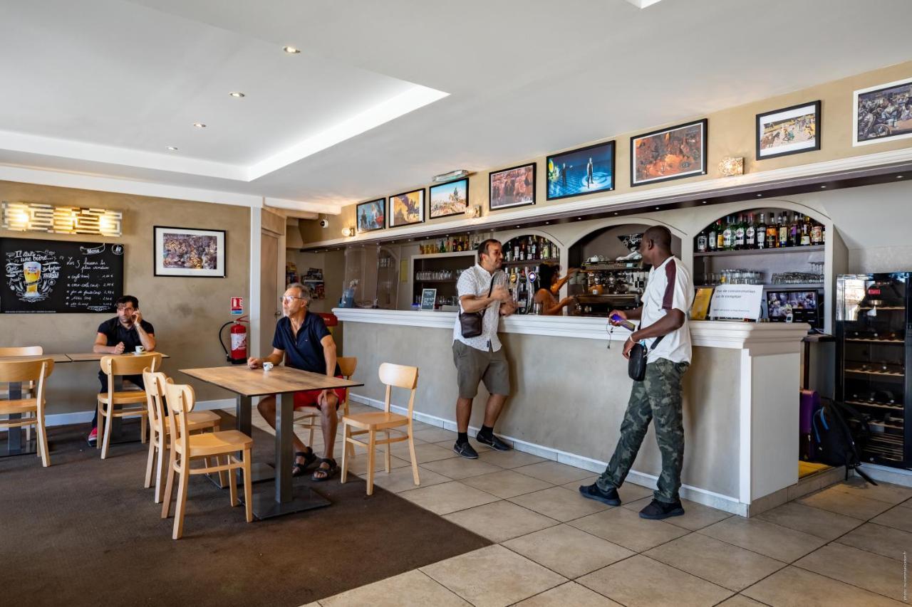 Hotel De La Gare Châteauroux Екстериор снимка