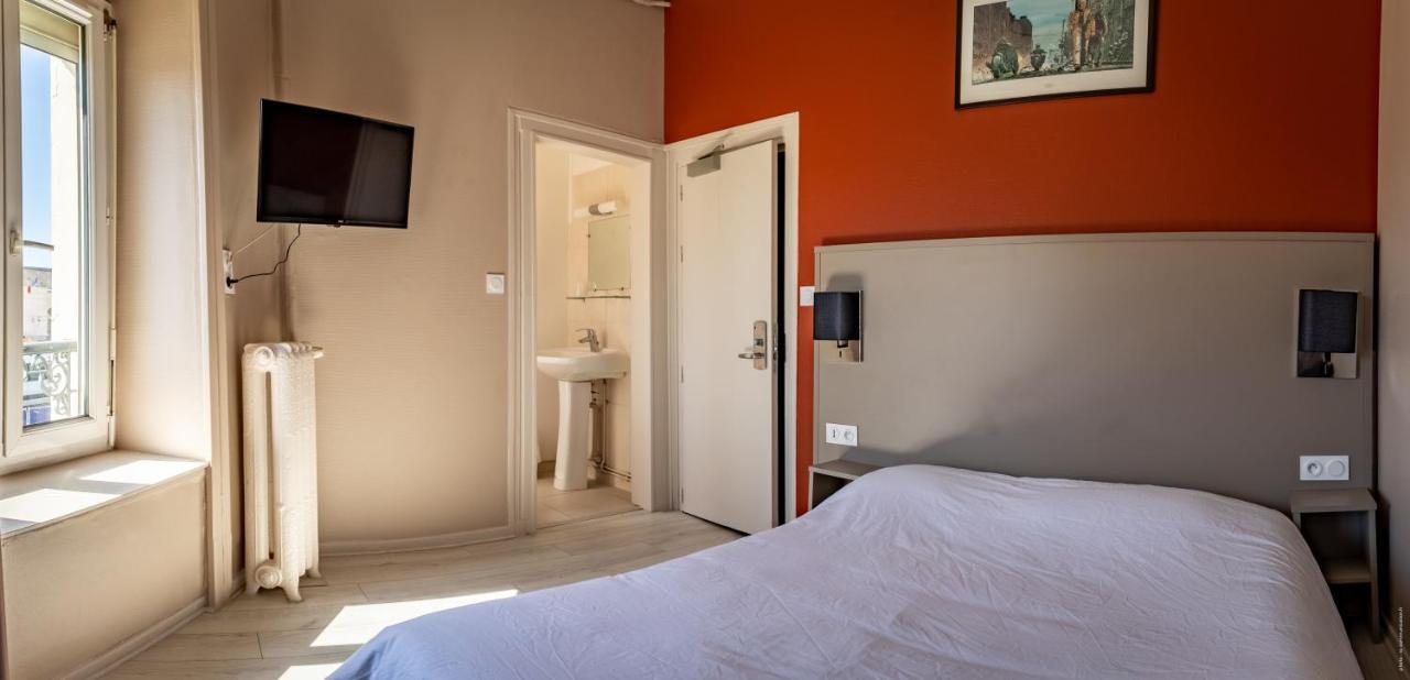 Hotel De La Gare Châteauroux Екстериор снимка