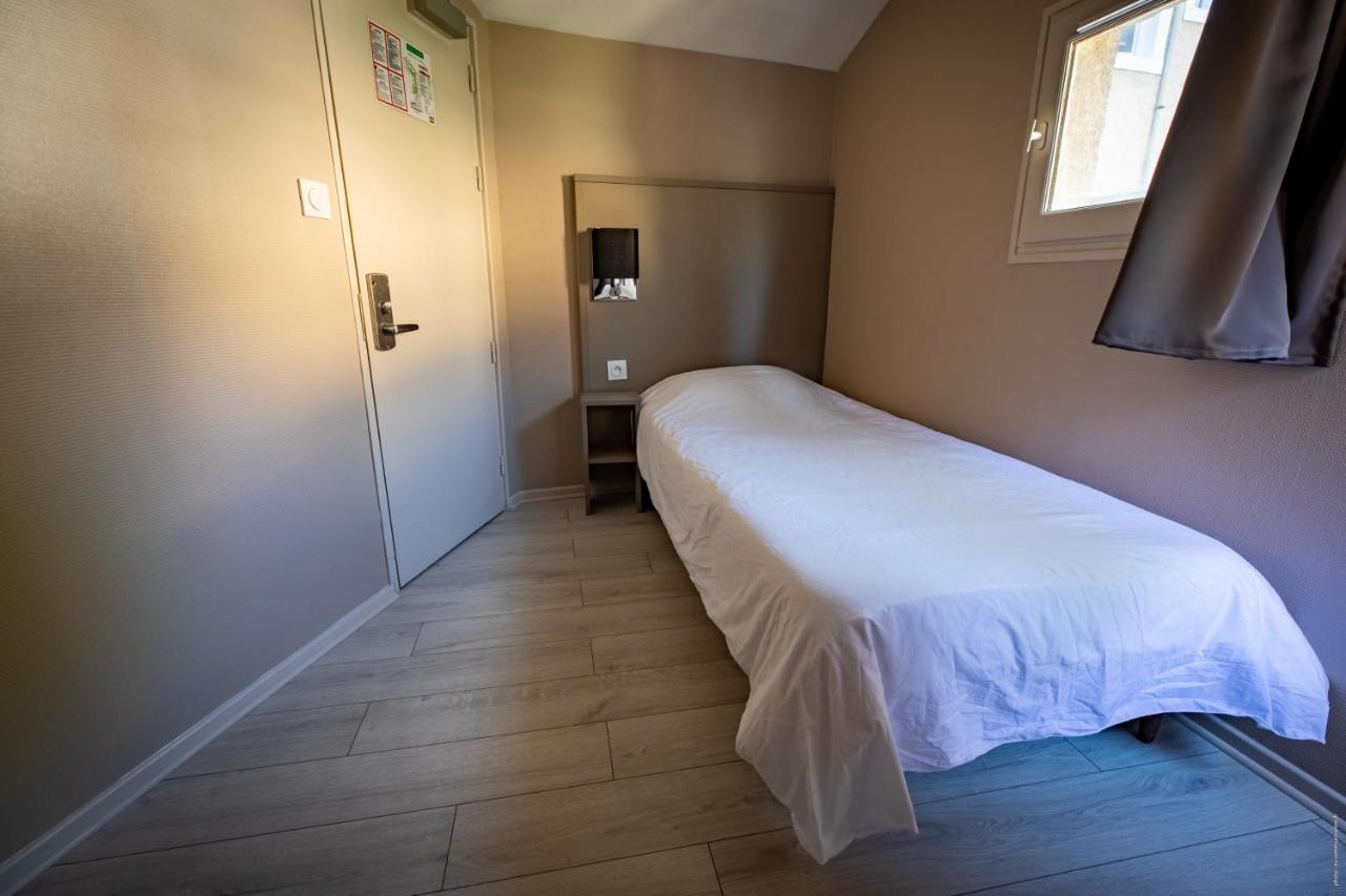 Hotel De La Gare Châteauroux Екстериор снимка