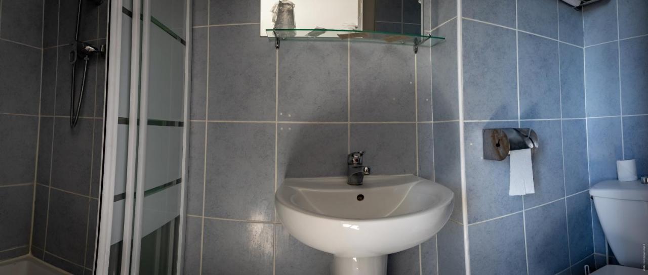 Hotel De La Gare Châteauroux Екстериор снимка