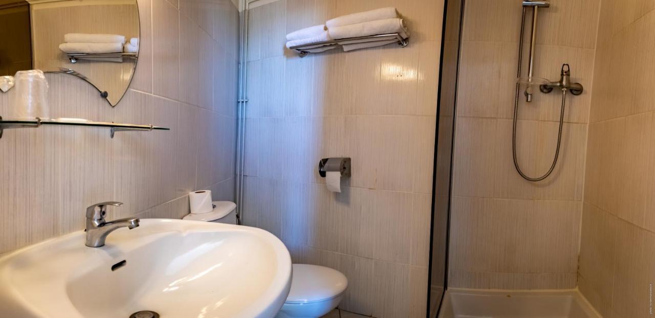 Hotel De La Gare Châteauroux Екстериор снимка